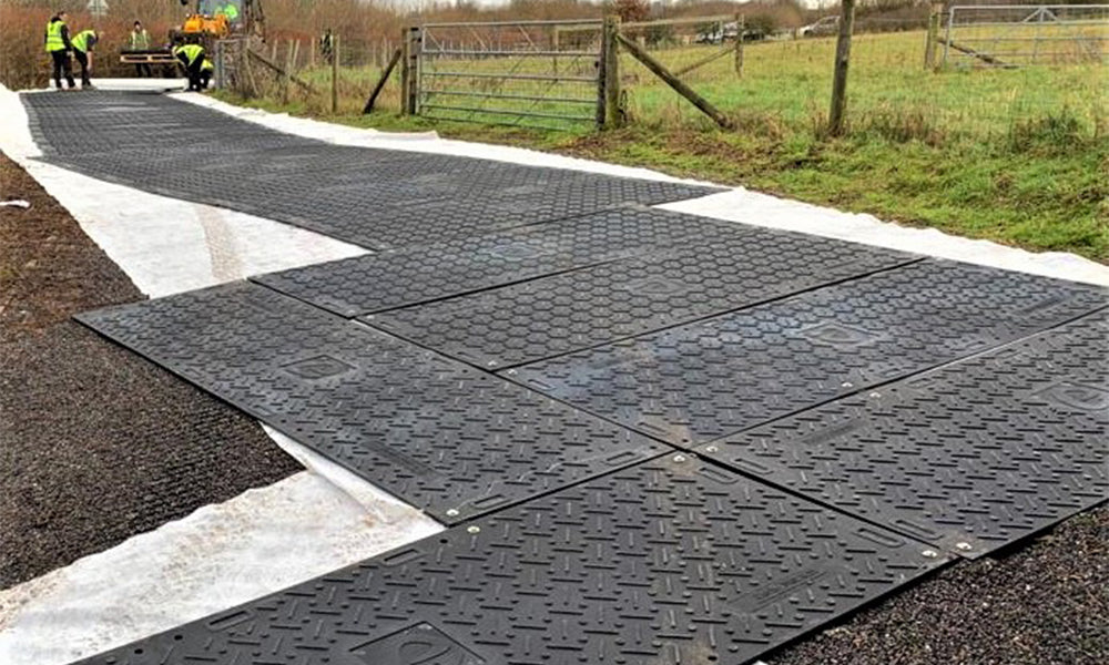 EnviroMat Roadway Protects Pavers